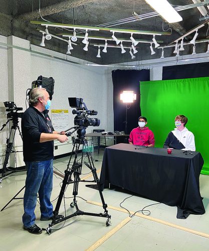 FHS offers media classes | News, Sports, Jobs - Vimarsana News