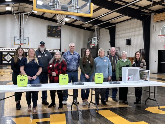 AEDs gifted to area schools | News, Sports, Jobs - Vimarsana News