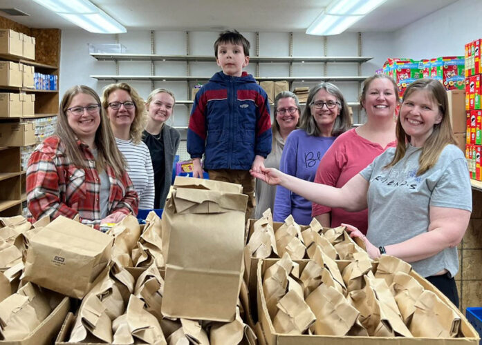 'Tea party' benefits food shelf | News, Sports, Jobs - Vimarsana News