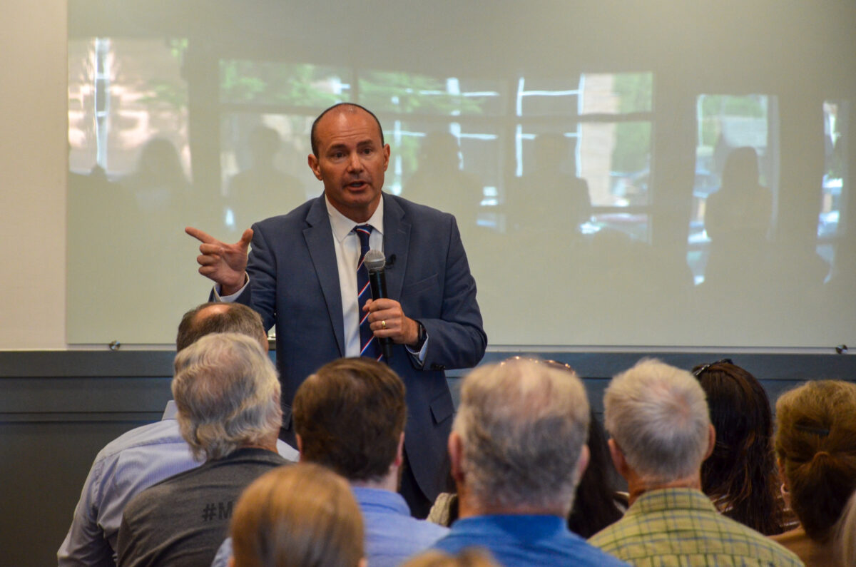Trump being elected would be good for America, Sen. Mike Lee says | News, Sports, Jobs - Vimarsana News