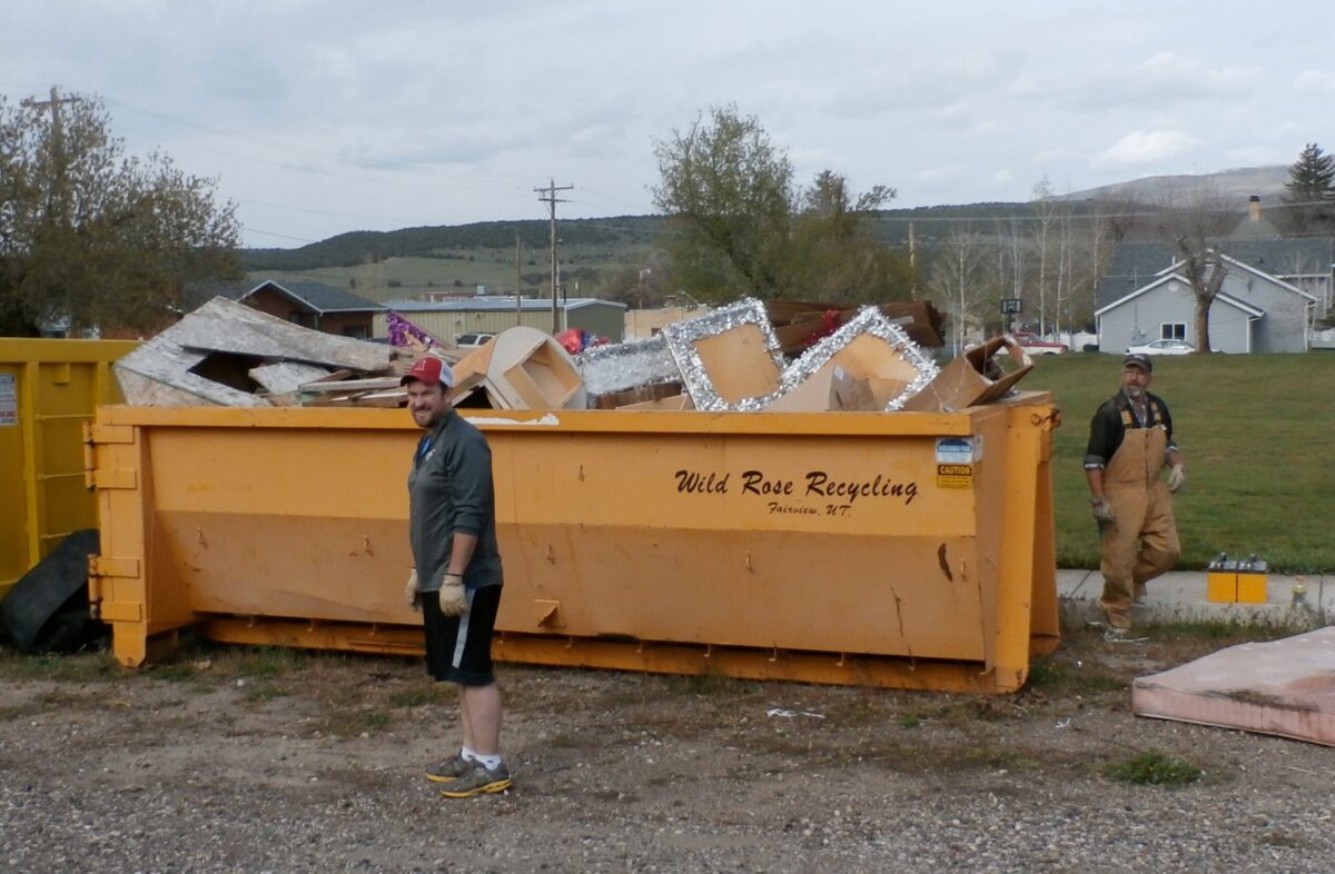 Provo starts annual fall cleanup Monday; trash, yard waste, metal accepted | News, Sports, Jobs - Vimarsana News