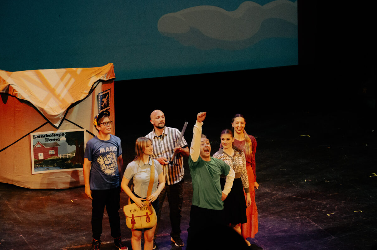 'Flat Stanley' at SCERA Center a fun musical adventure for the whole family | News, Sports, Jobs - Vimarsana News