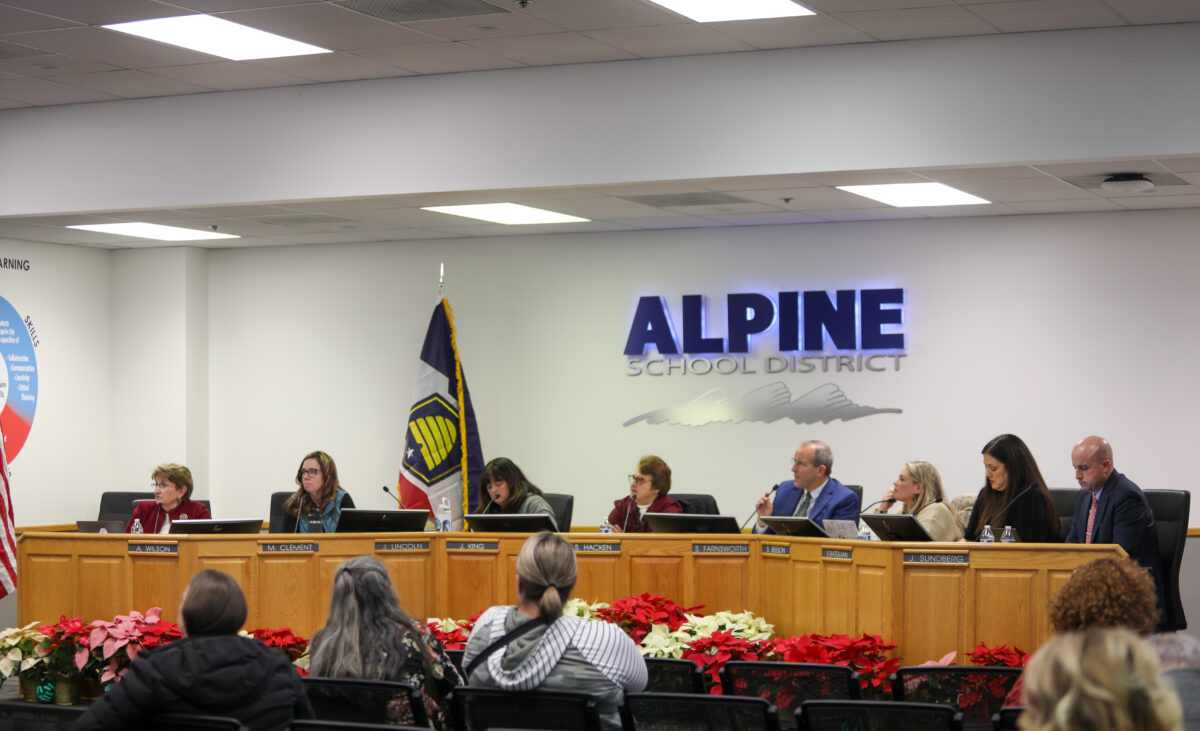 Alpine School District board votes to study split options, a first step in possible reconfiguration | News, Sports, Jobs - Vimarsana News