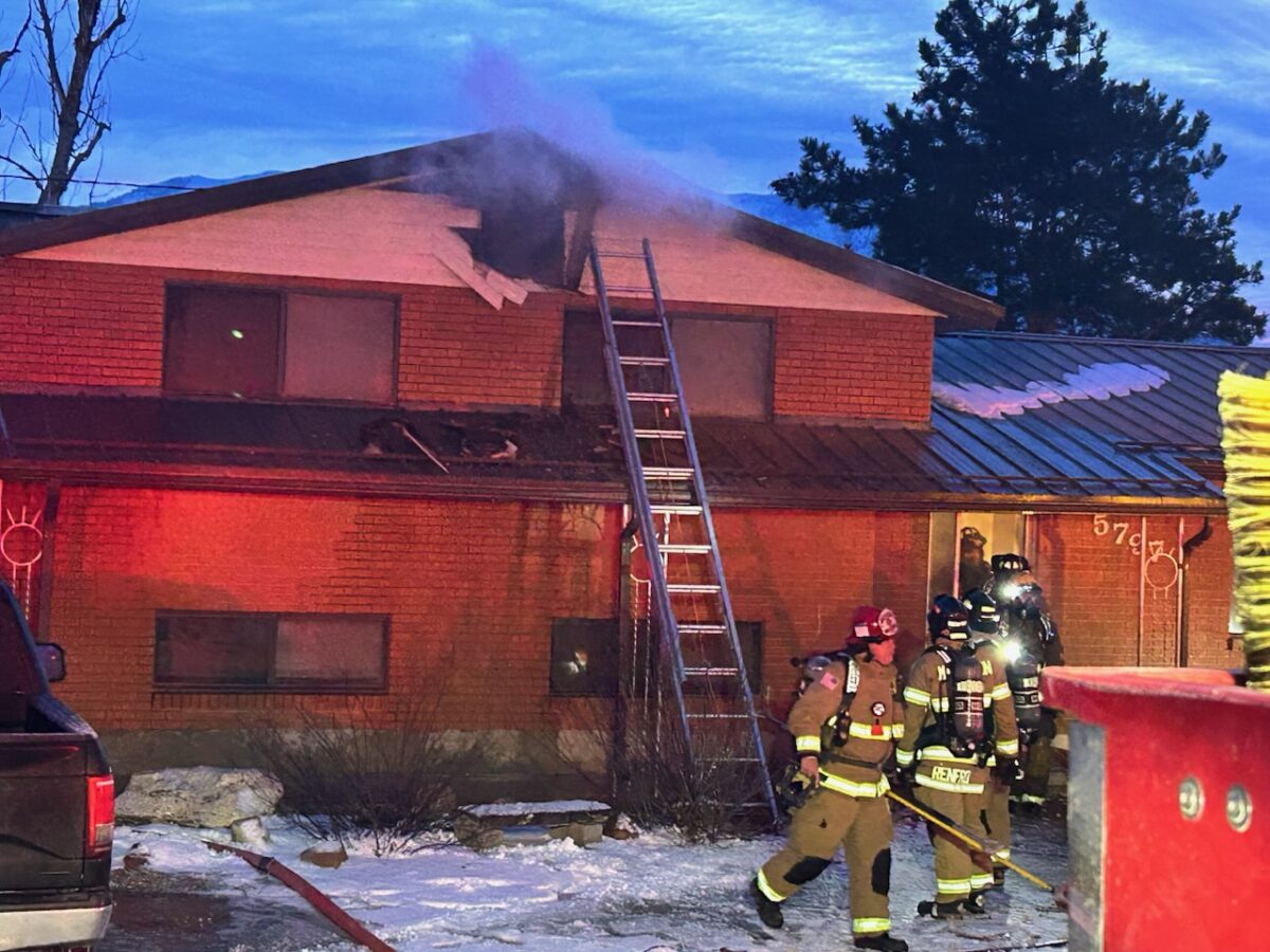 Residential fire in Spanish Fork suspected to have started in the chimney | News, Sports, Jobs - Vimarsana News