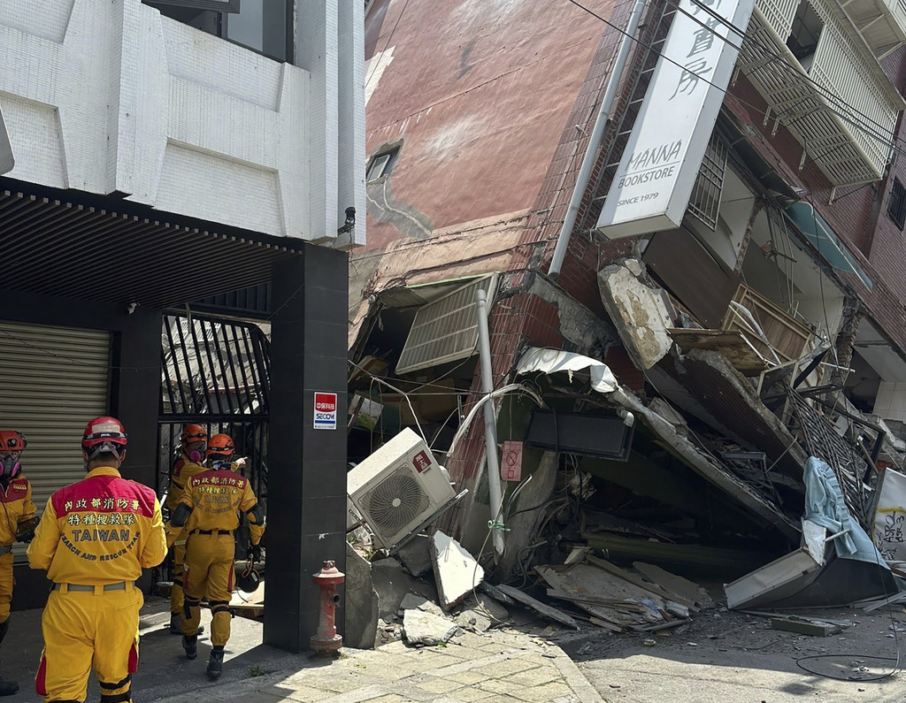 Strongest earthquake in 25 years rocks Taiwan, killing 9 people and trapping 70 workers in quarries | News, Sports, Jobs - Vimarsana News