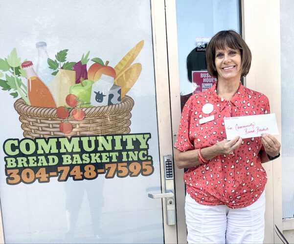 Bread basket donation | News, Sports, Jobs - Vimarsana News
