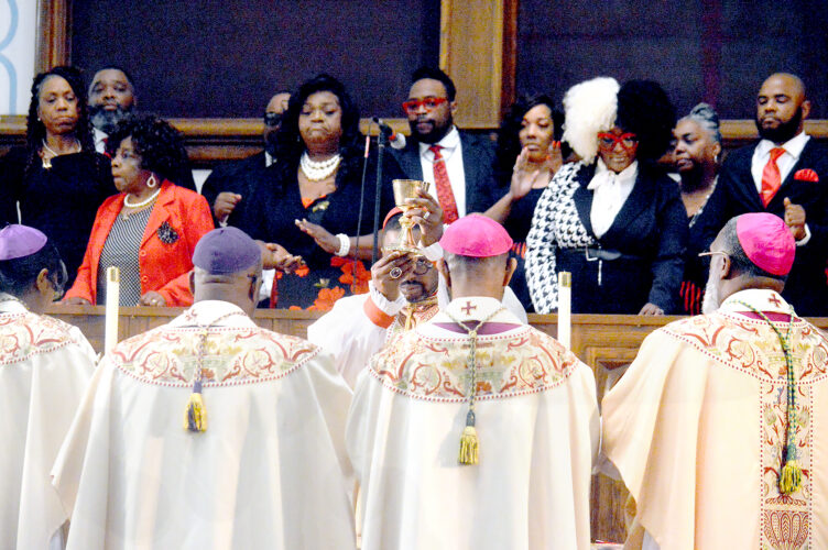 Eucharistic liturgy plants seed of communion in Steubenville | News, Sports, Jobs - Vimarsana News