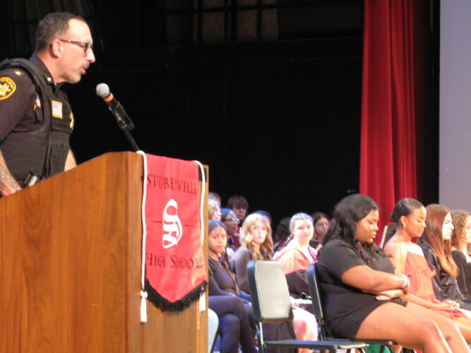 Sheriff: Helping others has many benefits | News, Sports, Jobs - Vimarsana News