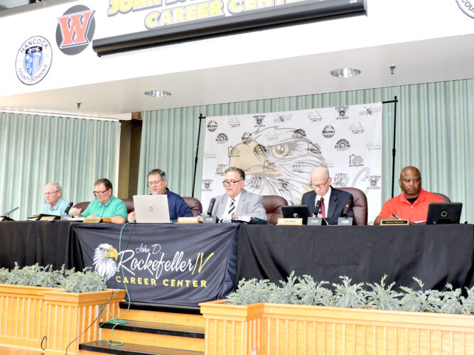 Hancock delegation heads to Colorado for national conference | News, Sports, Jobs - Vimarsana News