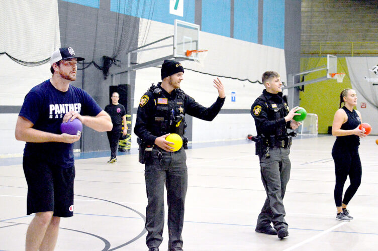 Police and kids face off in friendly dodgeball match | News, Sports, Jobs - Vimarsana News