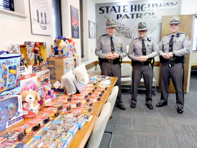 Santa's helpers | News, Sports, Jobs - The Herald Star - Vimarsana News