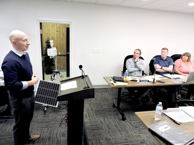 Follansbee Council hears of air monitoring efforts, needed library repairs | News, Sports, Jobs - Vimarsana News