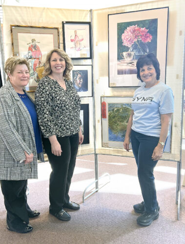 Artists' show art at exhibits | News, Sports, Jobs - Vimarsana News