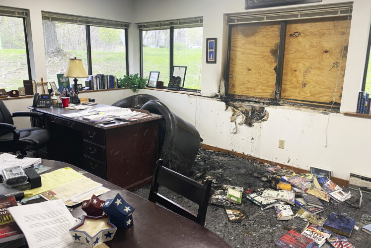Man charged with firebombing anti-abortion office | News, Sports, Jobs - Vimarsana News