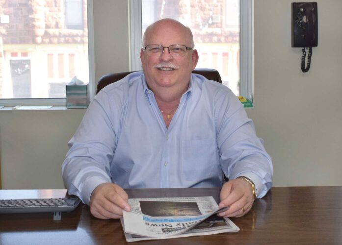 Stepping away: DeRoeck retires as Daily News publisher after 7 years | News, Sports, Jobs - Vimarsana News
