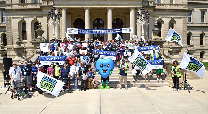 Whitmer signs host of Michigan health-related bills | News, Sports, Jobs - Vimarsana News