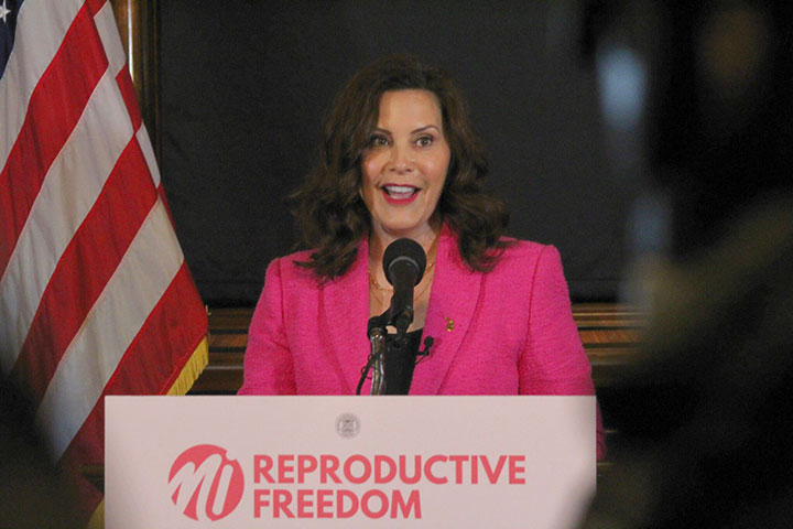 Whitmer signs repeal of abortion insurance law | News, Sports, Jobs - Vimarsana News