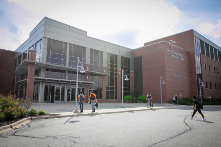 Lakeland University's Green Bay center to move to NWTC campus | News, Sports, Jobs - Vimarsana News