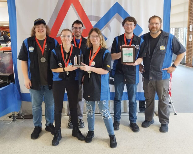 Kingsford robotics team in state competition | News, Sports, Jobs - Vimarsana News