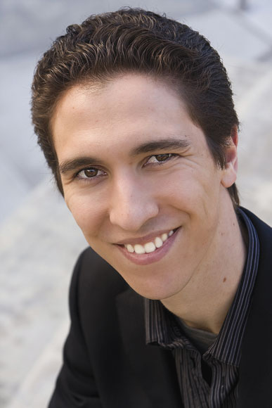 L.A. pianist to perform 'Makrokosmos50' on Maui | News, Sports, Jobs - Vimarsana News