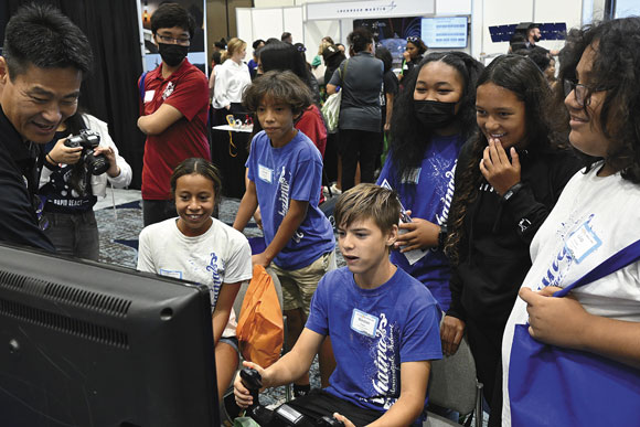 Lahaina Intermediate students explore space | News, Sports, Jobs - Vimarsana News