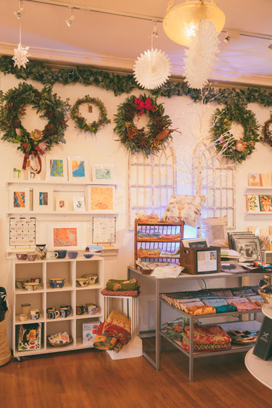 Hui Holidays supports Maui artists | News, Sports, Jobs - Vimarsana News