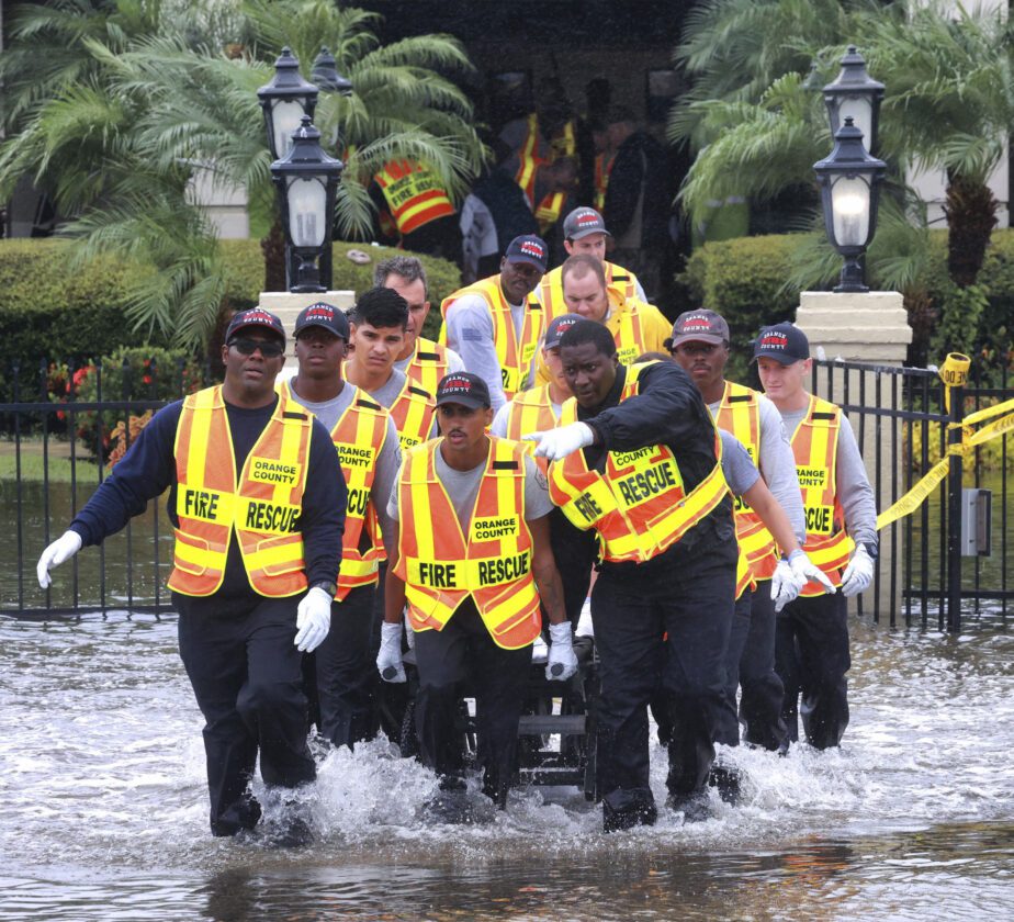 Floods trap many in Florida as Ian heads to South Carolina | News, Sports, Jobs - Vimarsana News