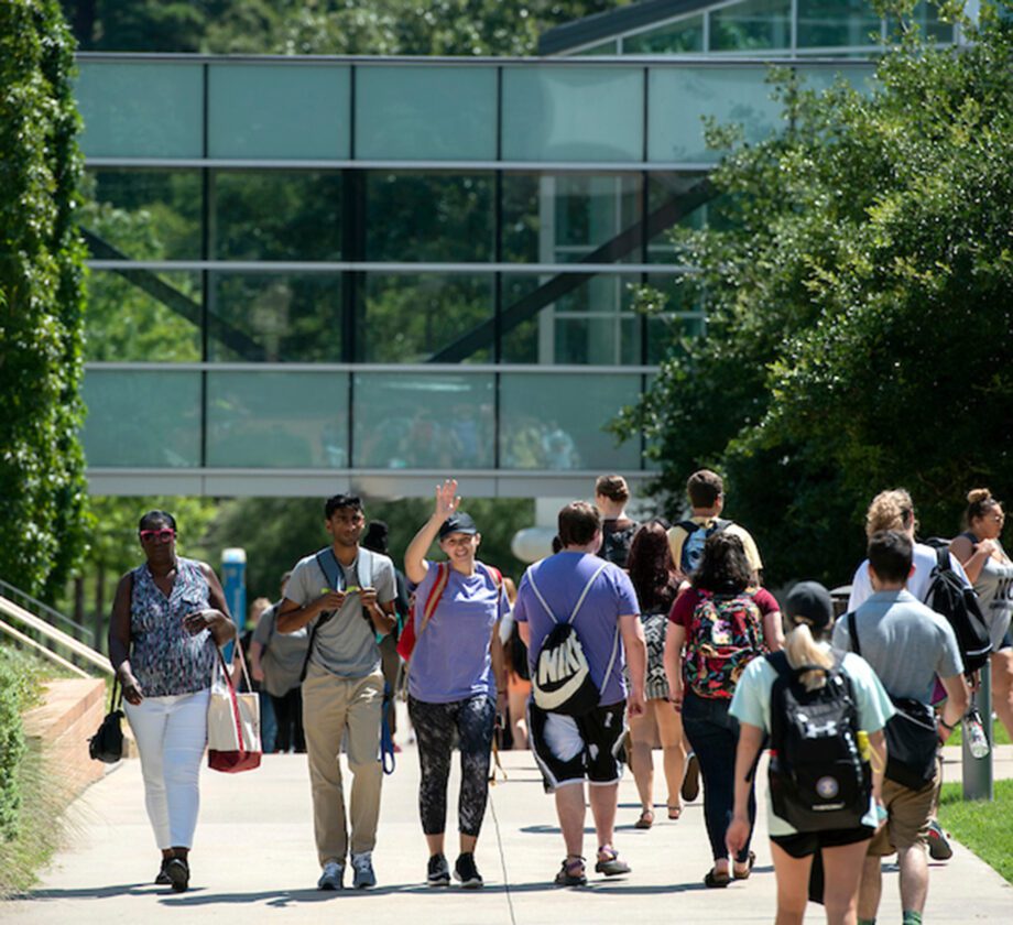 Lehigh student named to University of Arkansas at Little Rock fall 2022 Dean's List | News, Sports, Jobs - Vimarsana News