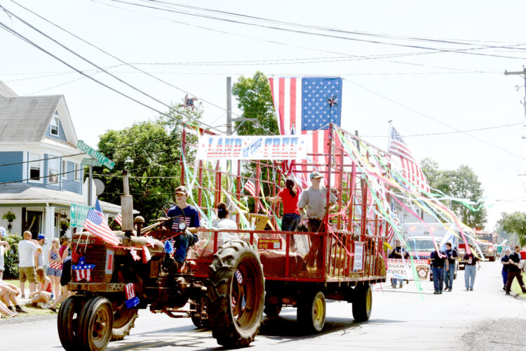 Tradition continues with spectacular East Waterford Fourth of July Celebration | News, Sports, Jobs - Vimarsana News