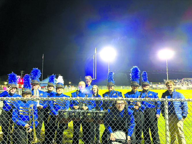 Marching Trojans small in number, but mighty | News, Sports, Jobs - Vimarsana News