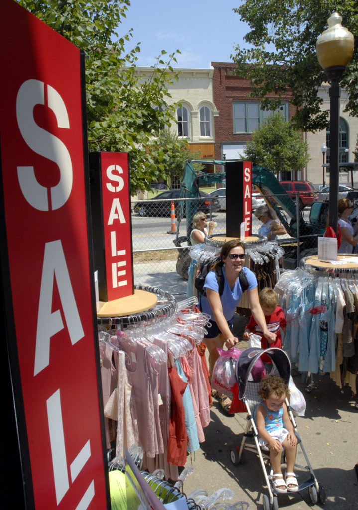 City to decide sidewalk sale flap | News, Sports, Jobs - Lawrence Journal-World: news, information, headlines and events in Lawrence, Kansas - Vimarsana News