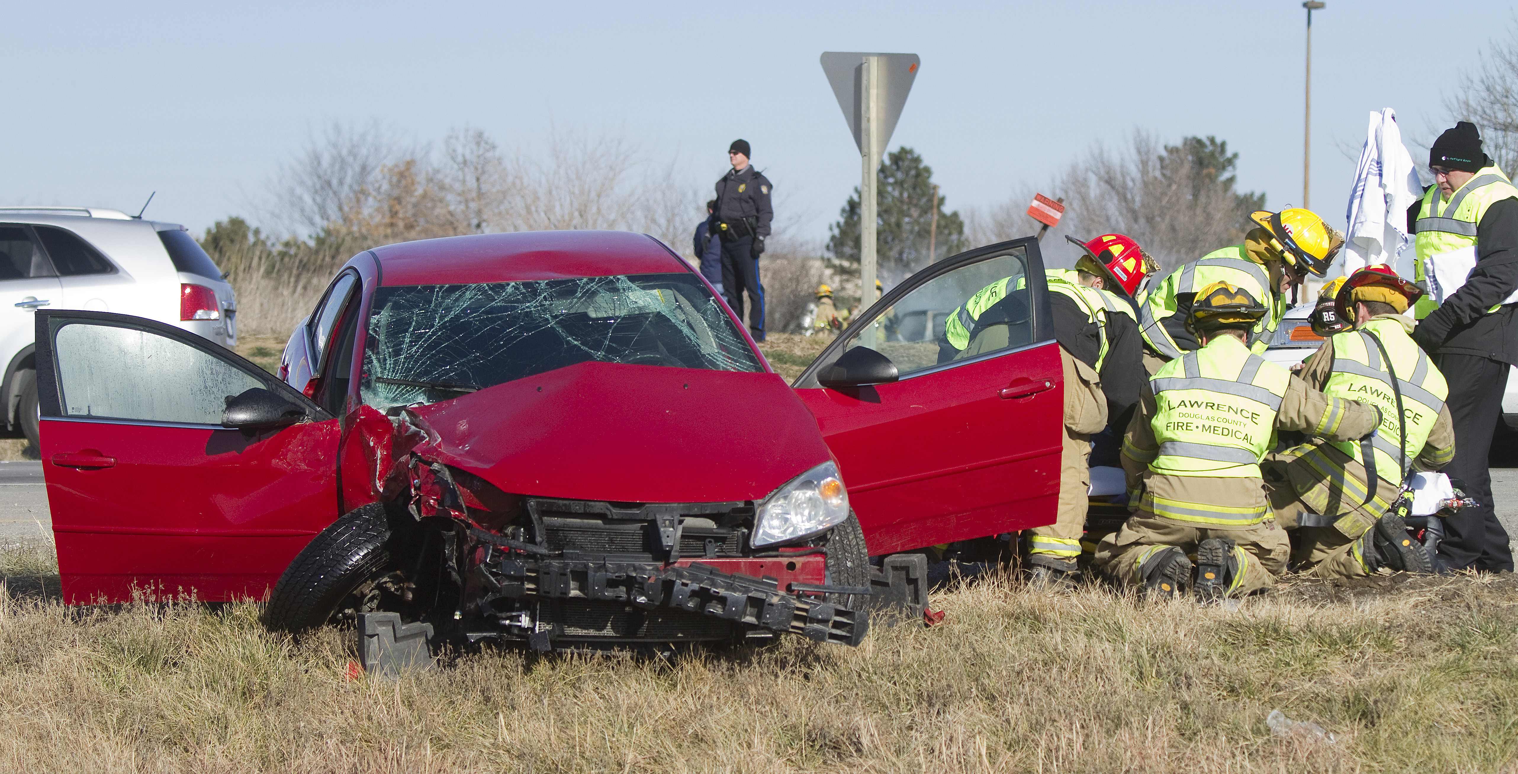 Two injured in accident on K10 near eastern edge of Lawrence News