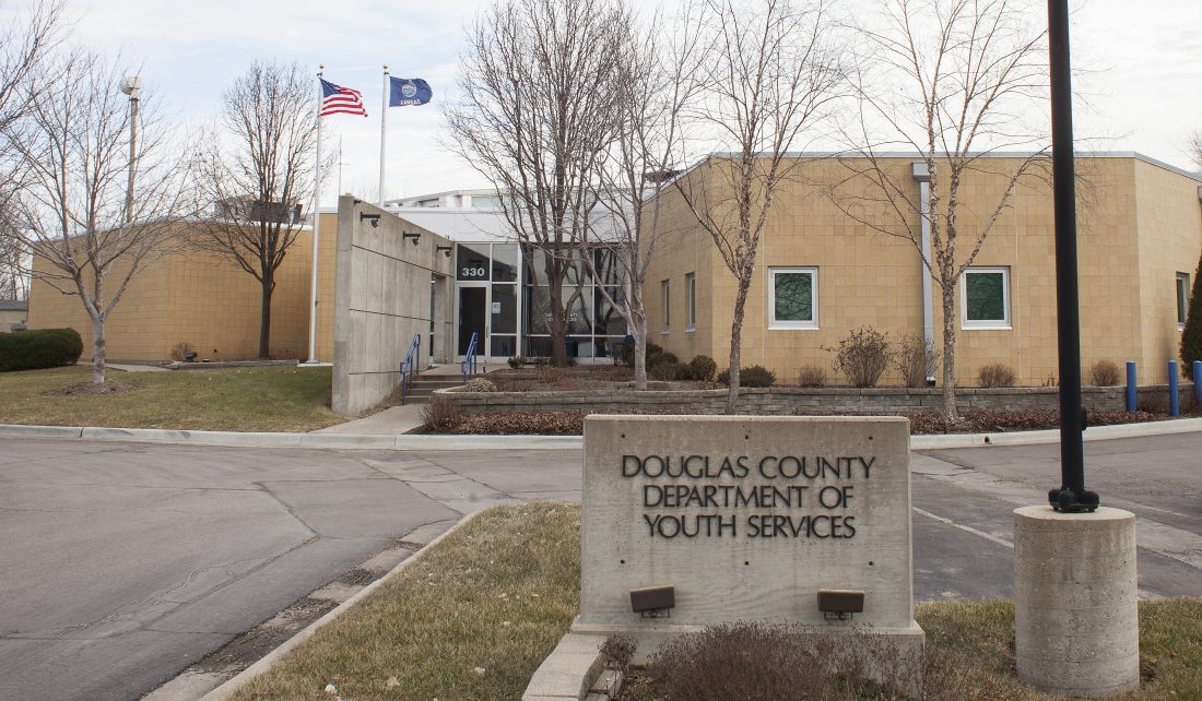 Lawrence teen accused of shooting gun at occupied vehicle | News, Sports, Jobs - Lawrence Journal-World: news, information, headlines and events in Lawrence, Kansas - Vimarsana News