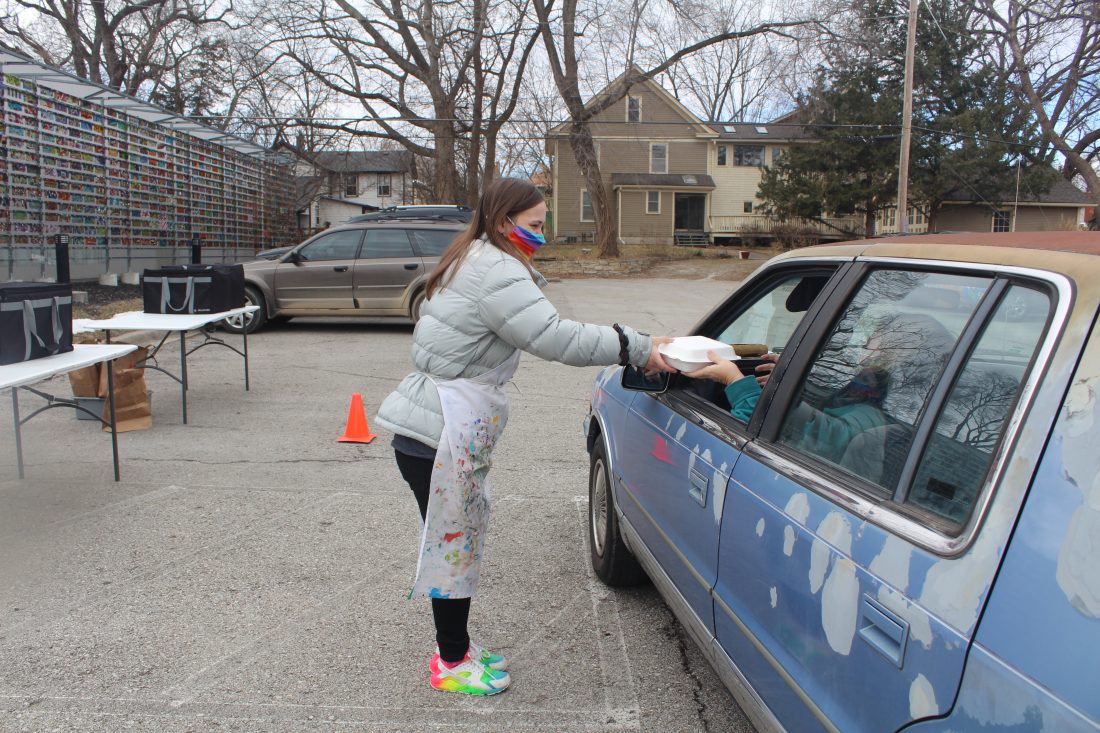 Van Go serves up free meals for MLK Day | News, Sports, Jobs - Lawrence Journal-World: news, information, headlines and events in Lawrence, Kansas - Vimarsana News