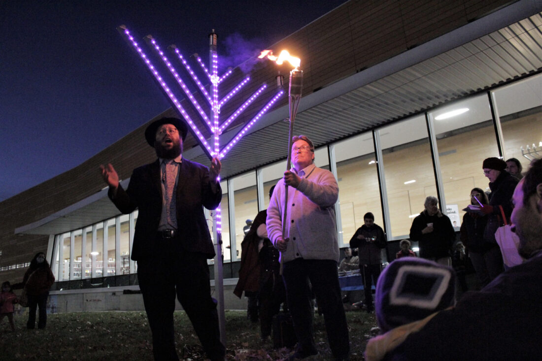Lawrence celebrates first night of Hanukkah with downtown menorah lighting | News, Sports, Jobs - Lawrence Journal-World: news, information, headlines and events in Lawrence, Kansas - Vimarsana News