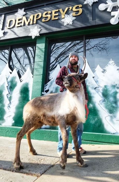Town Talk | Over-the-top Christmas-themed bar and restaurant back in Lawrence, with live reindeer and plans for a major Midwest expansion | News, Sports, Jobs - Lawrence Journal-World: news, information, headlines and events in Lawrence, Kansas - Vimarsana News