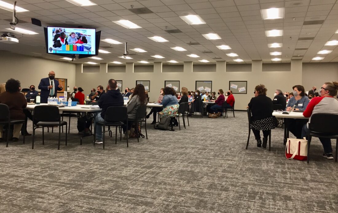 Lawrence school district presents 3 possible budget-cut packages; two would close schools, other would cut 117 staff | News, Sports, Jobs - Lawrence Journal-World: news, information, headlines and events in Lawrence, Kansas - Vimarsana News