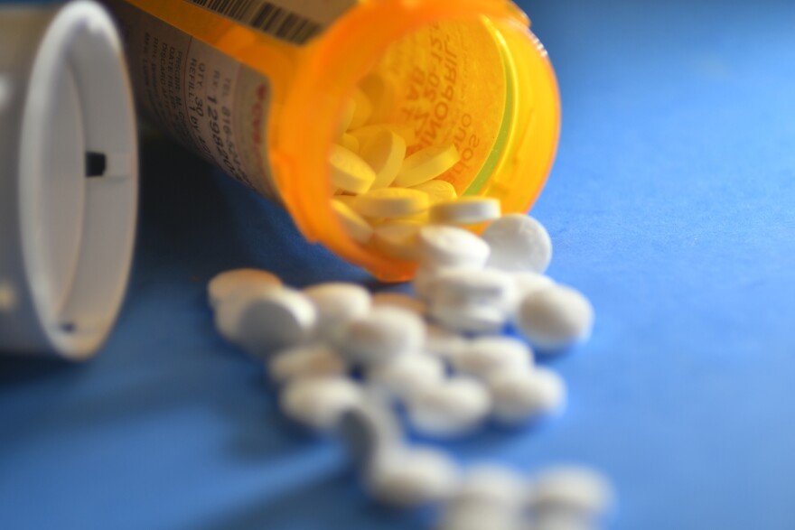 A few Kansas jails are allowing medical care for opioid addiction | News, Sports, Jobs - Lawrence Journal-World: news, information, headlines and events in Lawrence, Kansas - Vimarsana News