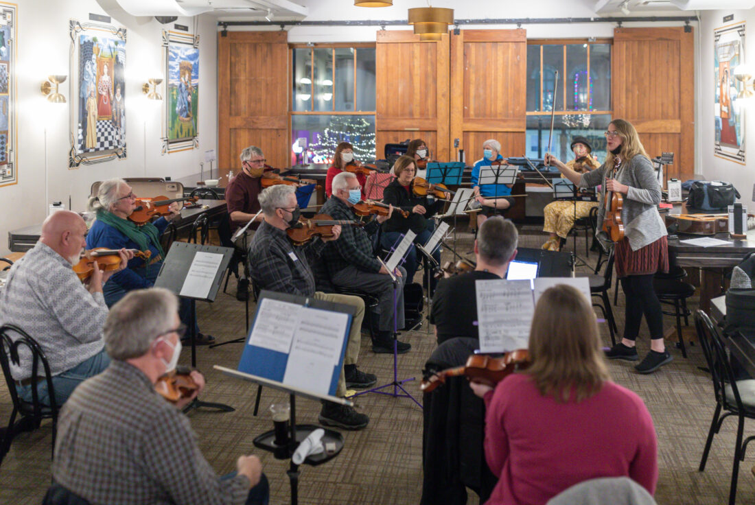 'Drunken Fiddles' class a delightfully sobering experience for adults who thought they couldn't learn violin | News, Sports, Jobs - Lawrence Journal-World: news, information, headlines and events in Lawrence, Kansas - Vimarsana News