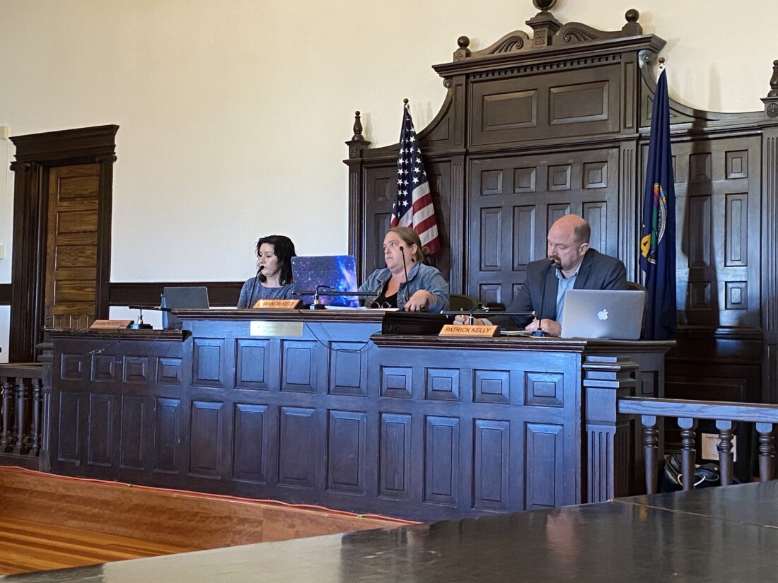 After disruptions last week, Douglas County leaders say outbursts from audience members will no longer be tolerated at meetings | News, Sports, Jobs - Lawrence Journal-World: news, information, headlines and events in Lawrence, Kansas - Vimarsana News