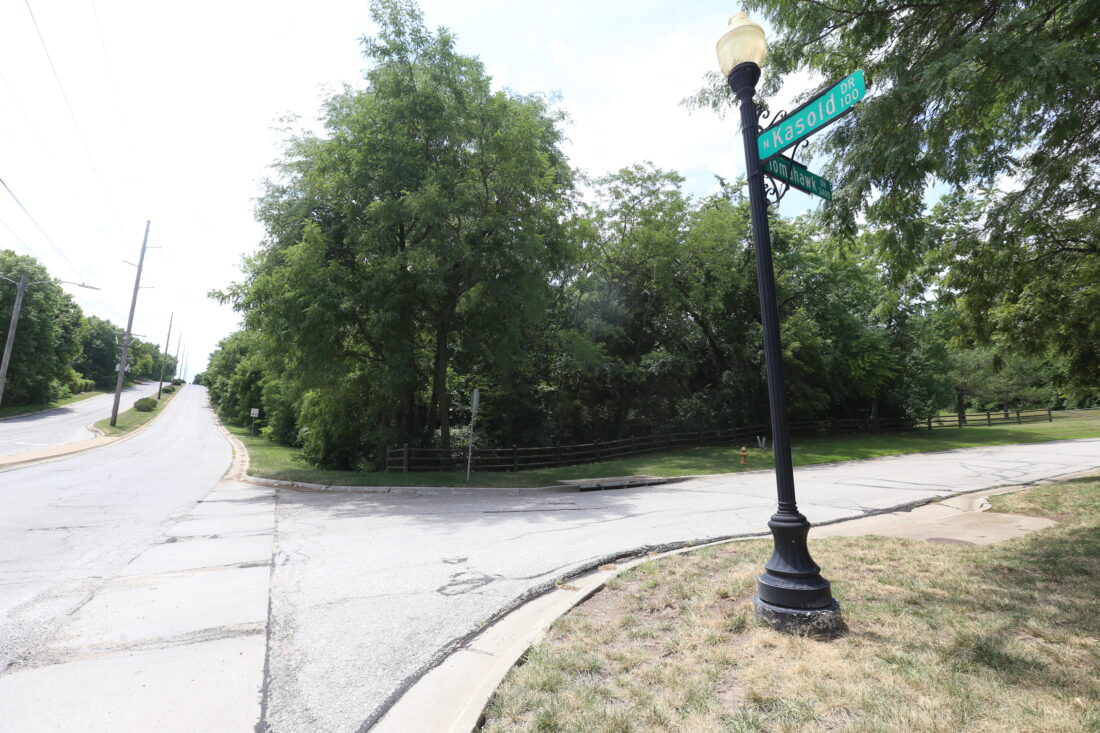 Revised plan for Fall Creek Villas fails to earn recommendation for approval from Planning Commission | News, Sports, Jobs - Lawrence Journal-World: news, information, headlines and events in Lawrence, Kansas - Vimarsana News