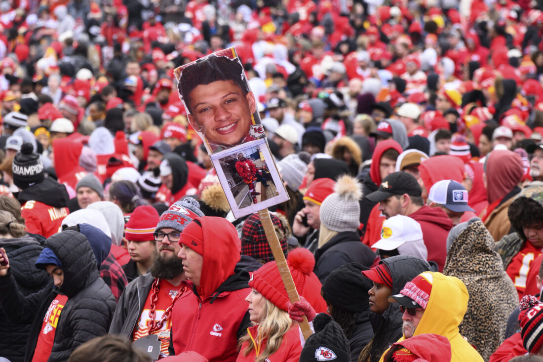 The month the Chiefs won the Super Bowl, Kansans bet $194 million. The state got $1,134 | News, Sports, Jobs - Lawrence Journal-World: news, information, headlines and events in Lawrence, Kansas - Vimarsana News