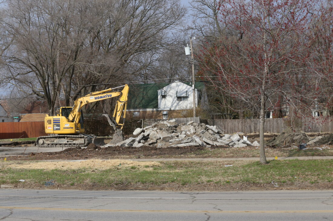 Town Talk | Demolition of old Mass. Street convenience store clearing way for new apartment project; Lawrence Arts Center buys Salvation Army building downtown | News, Sports, Jobs - Lawrence Journal-World: news, information, headlines and events in Lawrence, Kansas - Vimarsana News