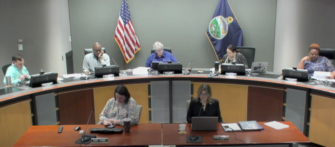 Lawrence City Commission denies infill duplex development for Fall Creek Farms, citing concerns about impact on creek | News, Sports, Jobs - Lawrence Journal-World: news, information, headlines and events in Lawrence, Kansas - Vimarsana News
