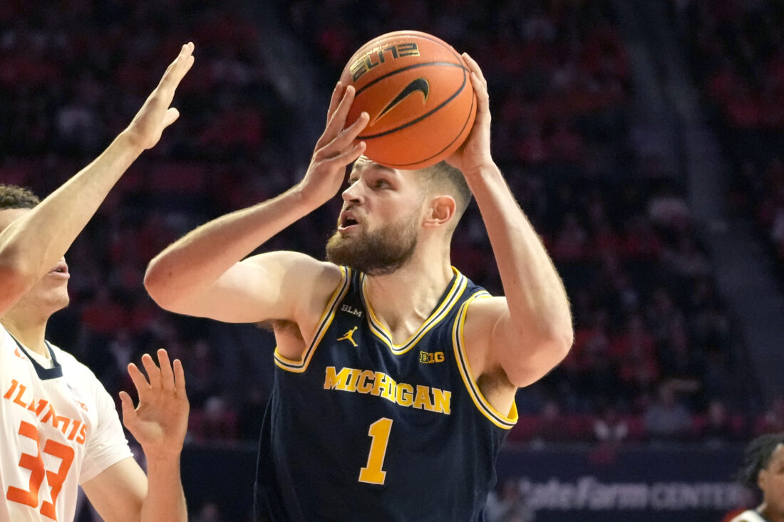Tale of the Tait | BLOG: Why Michigan big man Hunter Dickinson would be a great fit for KU and what to like about his game | News, Sports, Jobs - Lawrence Journal-World: news, information, headlines and events in Lawrence, Kansas - Vimarsana News