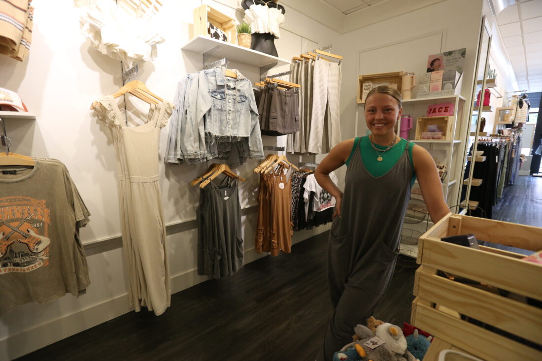 Town Talk | New clothing boutique opens in downtown Lawrence with plans to outfit event-goers; plans filed for new fairground development | News, Sports, Jobs - Lawrence Journal-World: news, information, headlines and events in Lawrence, Kansas - Vimarsana News