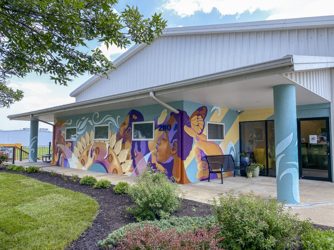 For first time, Van Go's Arts Train program adds own mural to organization's efforts | News, Sports, Jobs - Lawrence Journal-World: news, information, headlines and events in Lawrence, Kansas - Vimarsana News