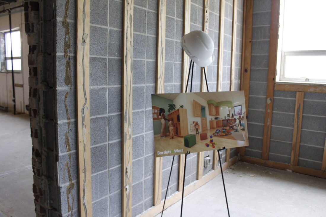 As it waits for funding to begin renovations at new child care support hub, Children's Community Center prepares an entertaining fundraiser | News, Sports, Jobs - Lawrence Journal-World: news, information, headlines and events in Lawrence, Kansas - Vimarsana News