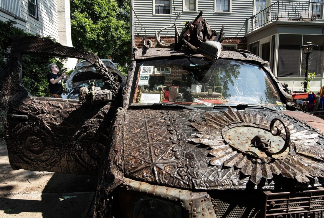 Behind the scenes with a Kansas City art car creator | News, Sports, Jobs - Lawrence Journal-World: news, information, headlines and events in Lawrence, Kansas - Vimarsana News