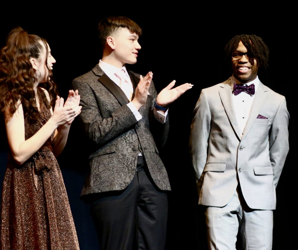 Free State High senior La'Ron Williams named Boys & Girls Club of Lawrence's 2024 Youth of the Year | News, Sports, Jobs - Lawrence Journal-World: news, information, headlines and events in Lawrence, Kansas - Vimarsana News
